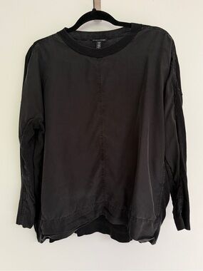 EILEEN FISHER black top